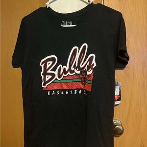 Bulls Basketball t-shirt